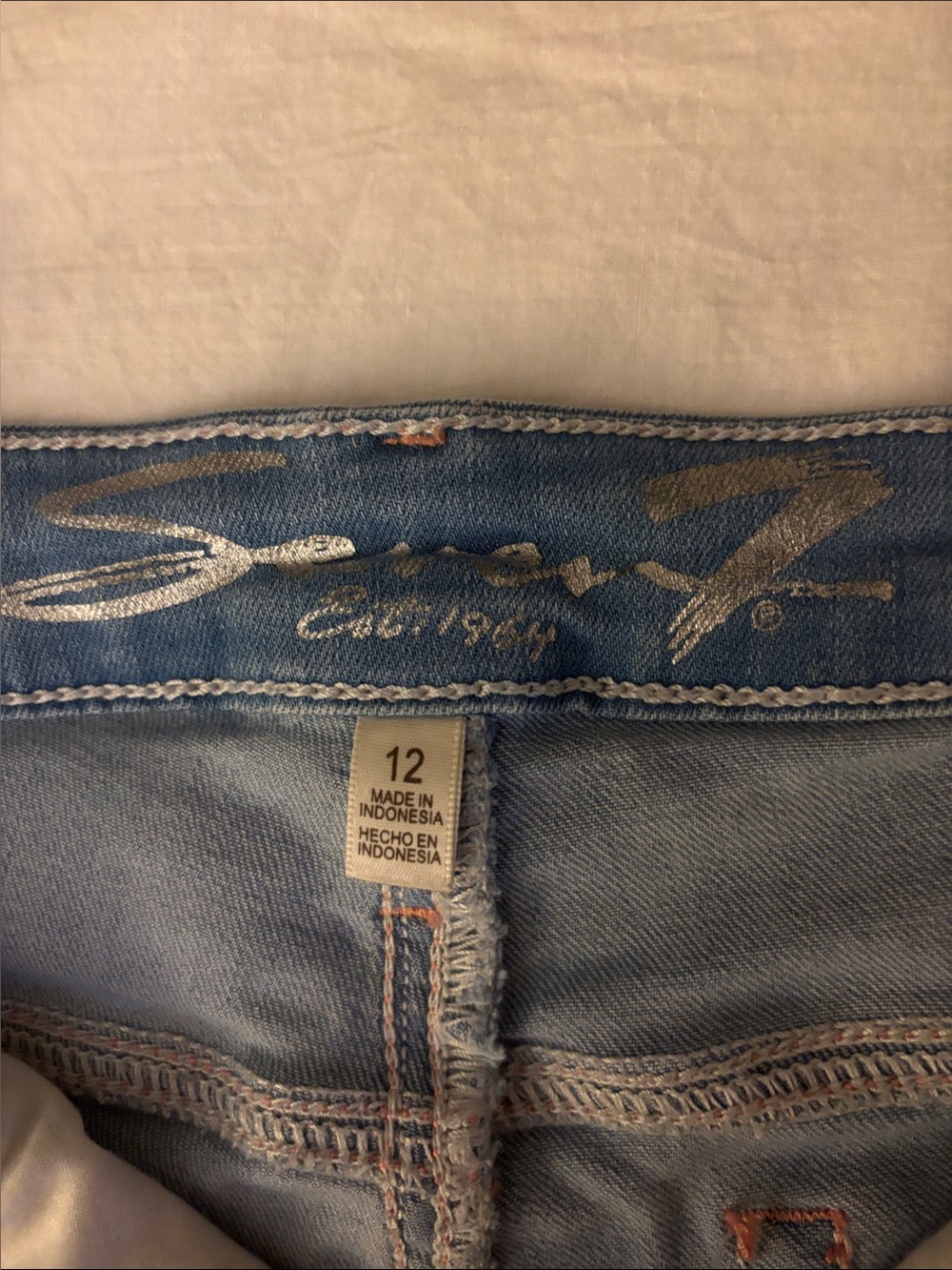 Seven7 Light Blue Denim Shorts with Rainbow Side Trim Frayed $20.00 - Picture 2 of 6